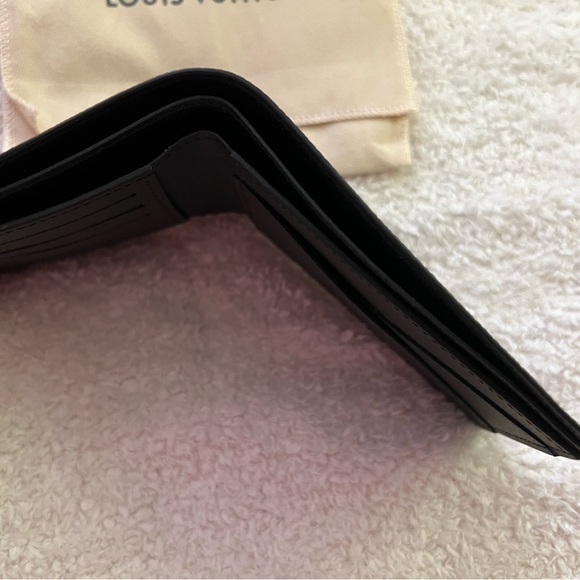 Authentic LOUIS VUITTON MULTIPLE WALLET M30295 TAIGA - Picture 5 of 12